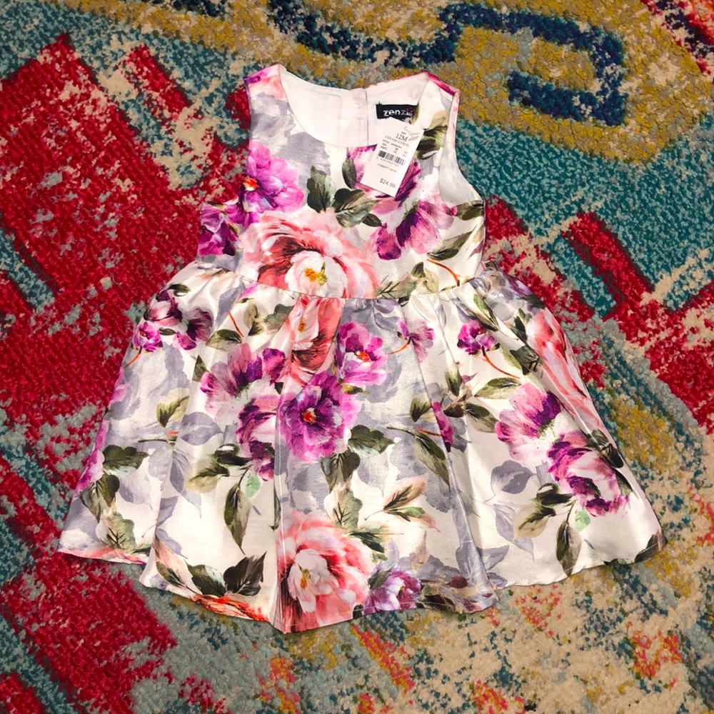 Dress - Picture 1 of 1